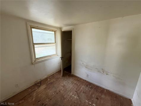 579 Helper Drive Bedford OH 44146