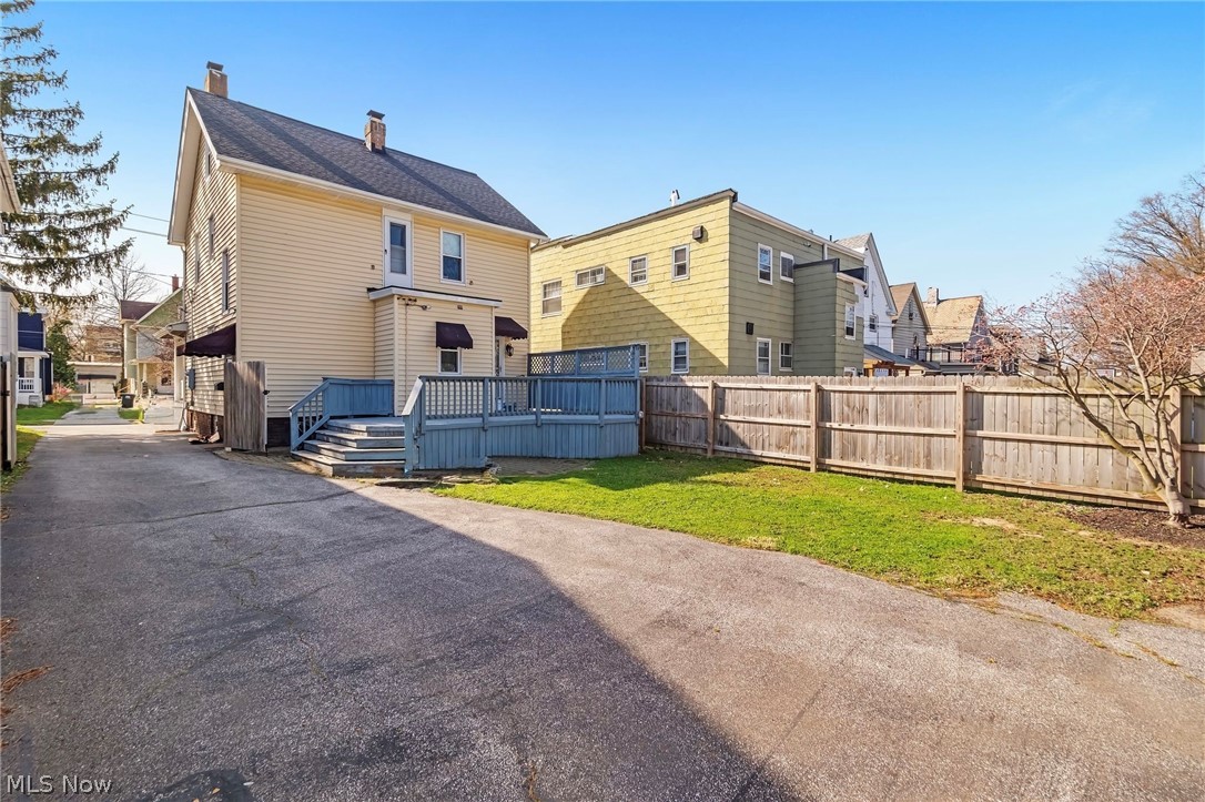 1295 Lakeland Avenue Lakewood OH 44107