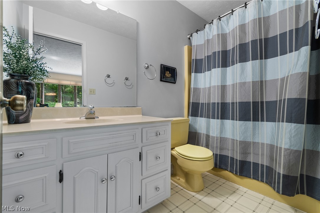 1565 Willoughby Drive Wooster OH 44691