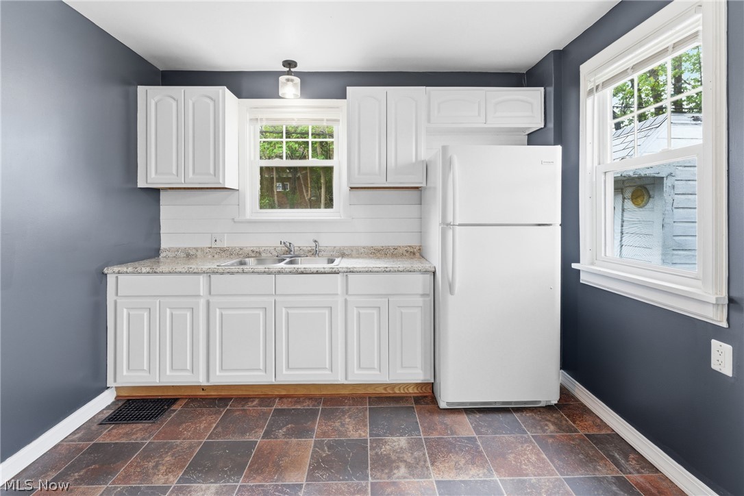 1618 Hobart Avenue NE Massillon OH 44646