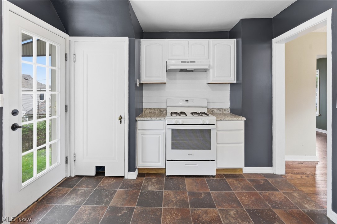 1618 Hobart Avenue NE Massillon OH 44646
