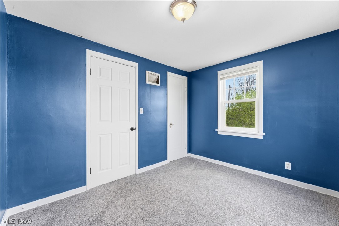 1618 Hobart Avenue NE Massillon OH 44646