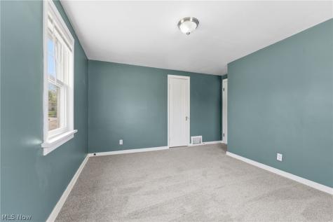 1618 Hobart Avenue NE Massillon OH 44646