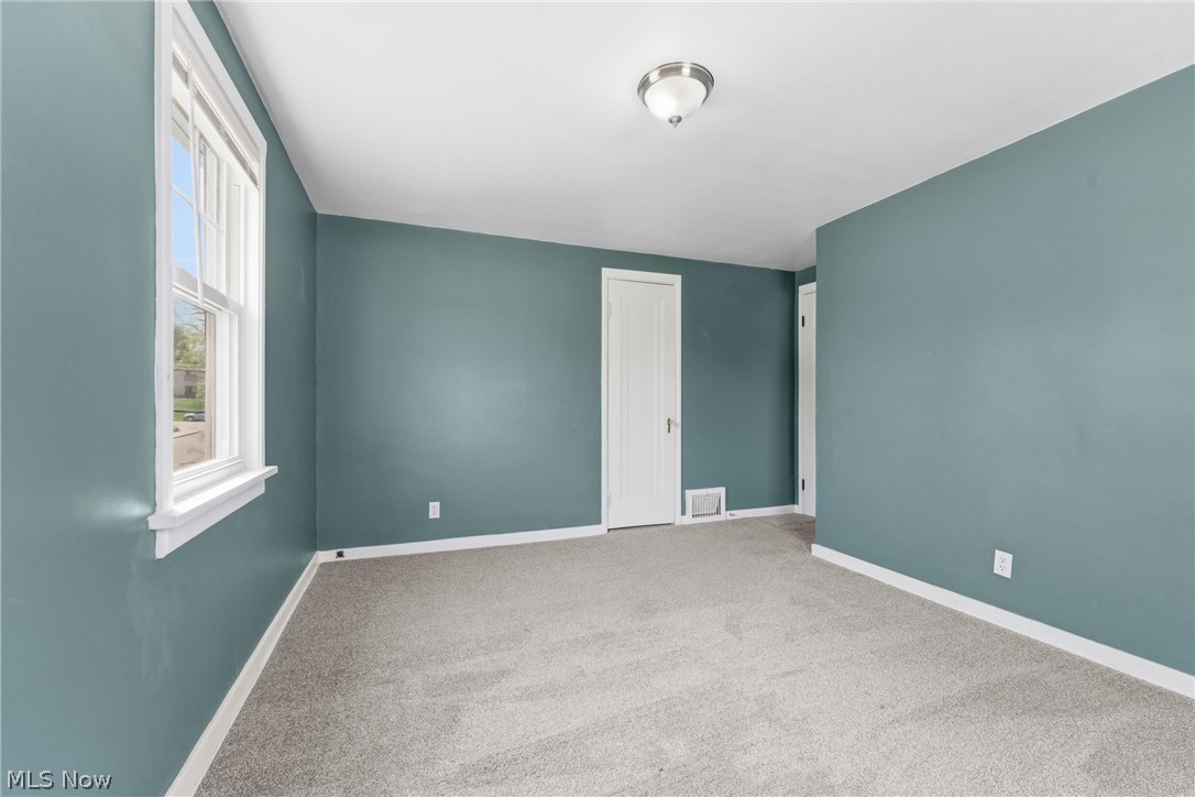 1618 Hobart Avenue NE Massillon OH 44646