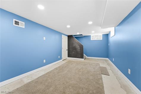 1618 Hobart Avenue NE Massillon OH 44646