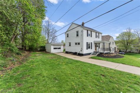 1618 Hobart Avenue NE Massillon OH 44646