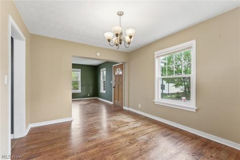 1618 Hobart Avenue NE Massillon OH 44646