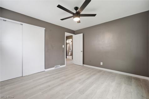 2619 Center Drive Parma OH 44134
