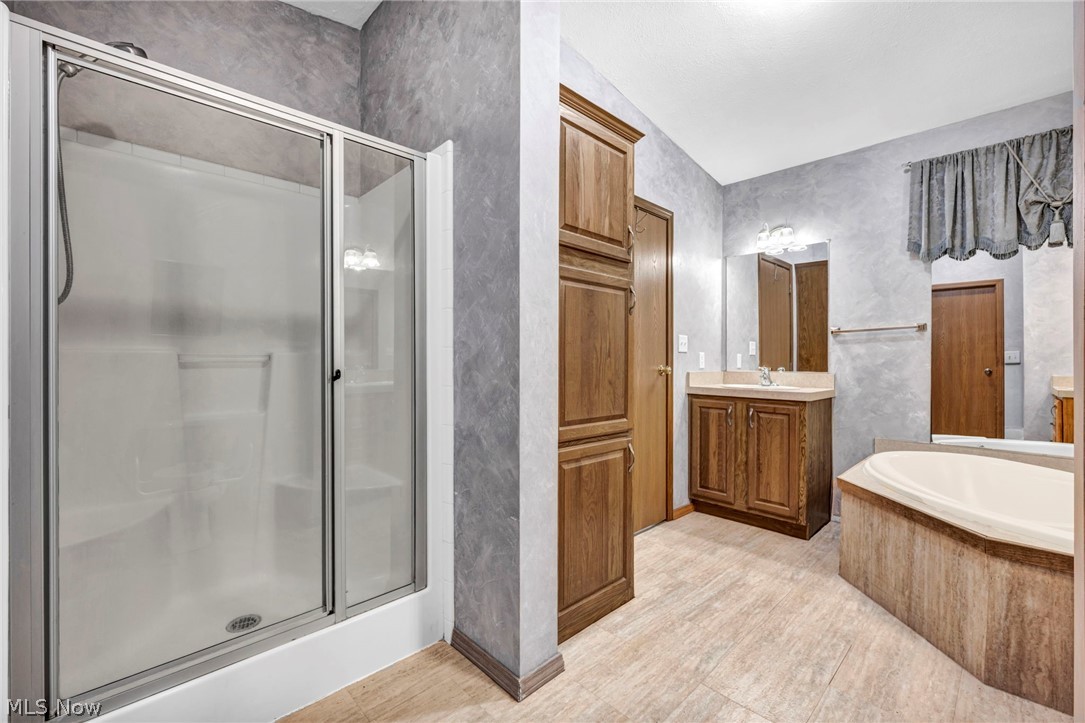 557 Chambers Road Chardon OH 44024