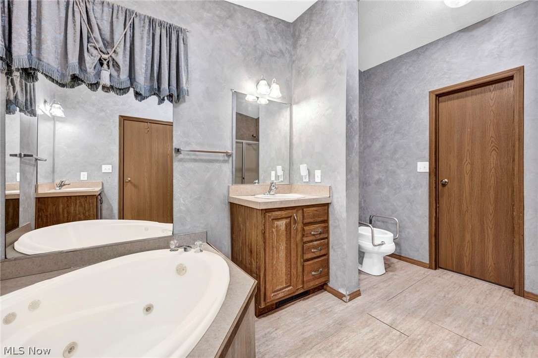 557 Chambers Road Chardon OH 44024