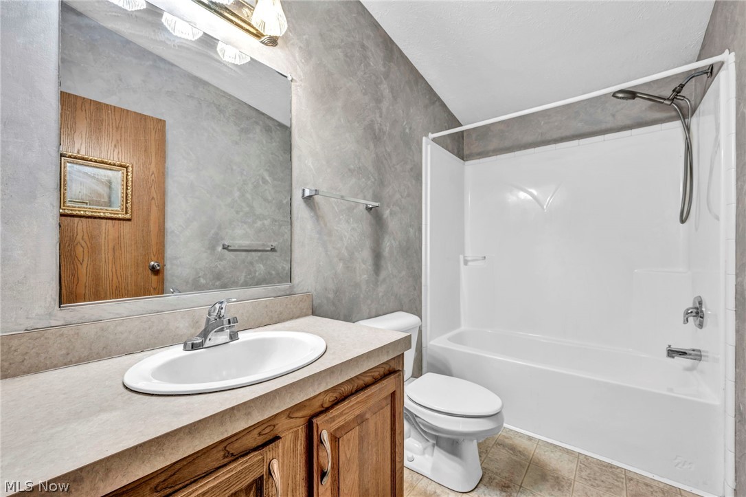 557 Chambers Road Chardon OH 44024