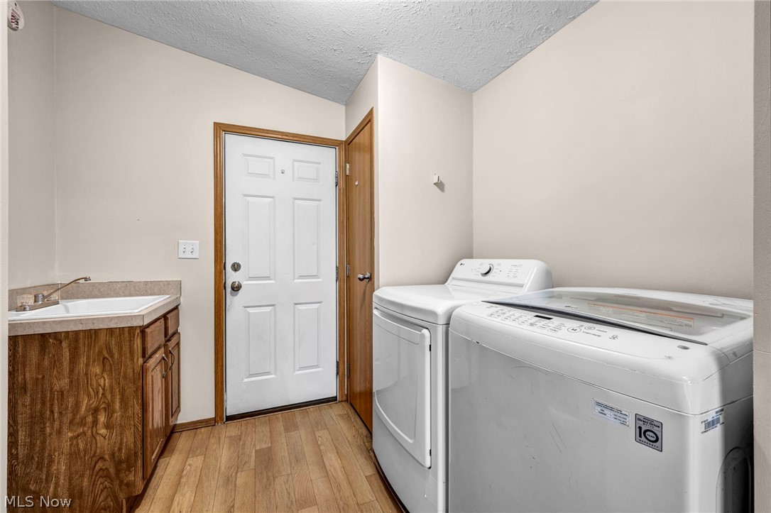 557 Chambers Road Chardon OH 44024