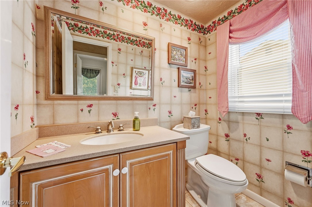 5379 Meadow Wood Boulevard Lyndhurst OH 44124