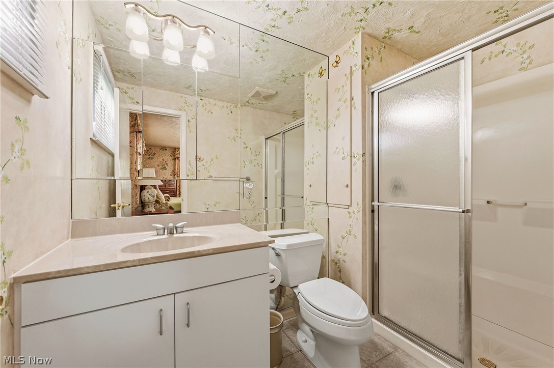 5379 Meadow Wood Boulevard Lyndhurst OH 44124