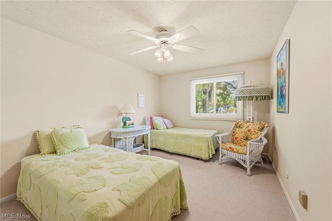 5379 Meadow Wood Boulevard Lyndhurst OH 44124