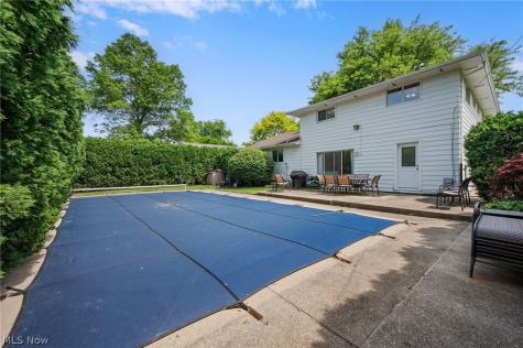 5379 Meadow Wood Boulevard Lyndhurst OH 44124