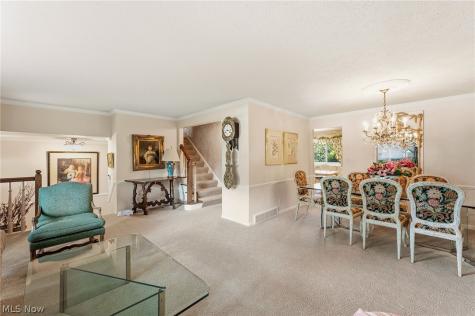 5379 Meadow Wood Boulevard Lyndhurst OH 44124
