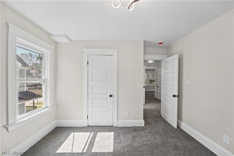 1381 E 110 Street Cleveland OH 44106