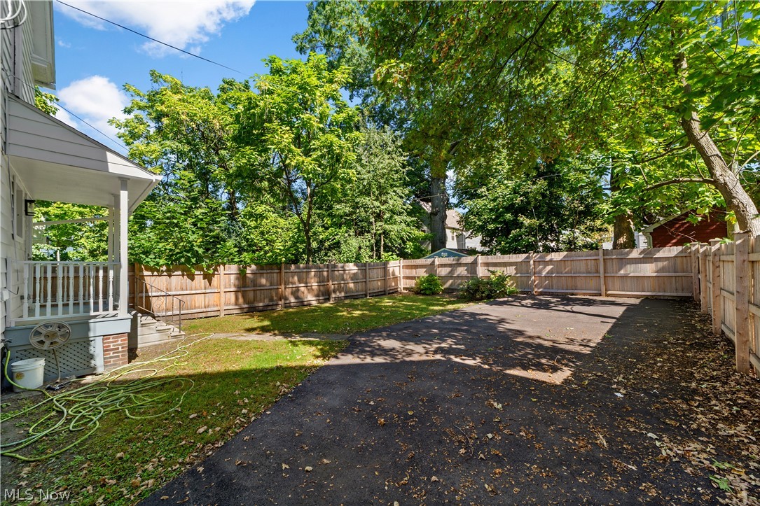 1381 E 110 Street Cleveland OH 44106