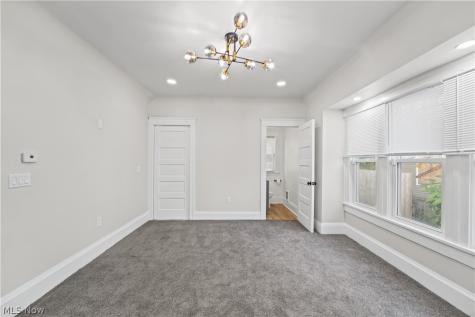 1381 E 110 Street Cleveland OH 44106