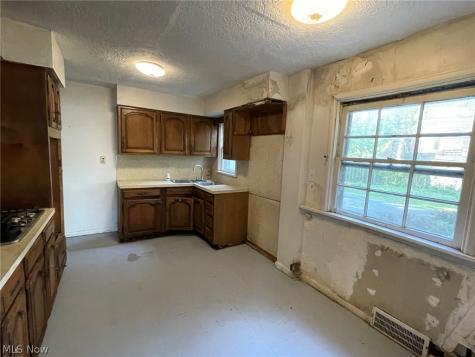 3170 Van Aken Boulevard Shaker Heights OH 44120