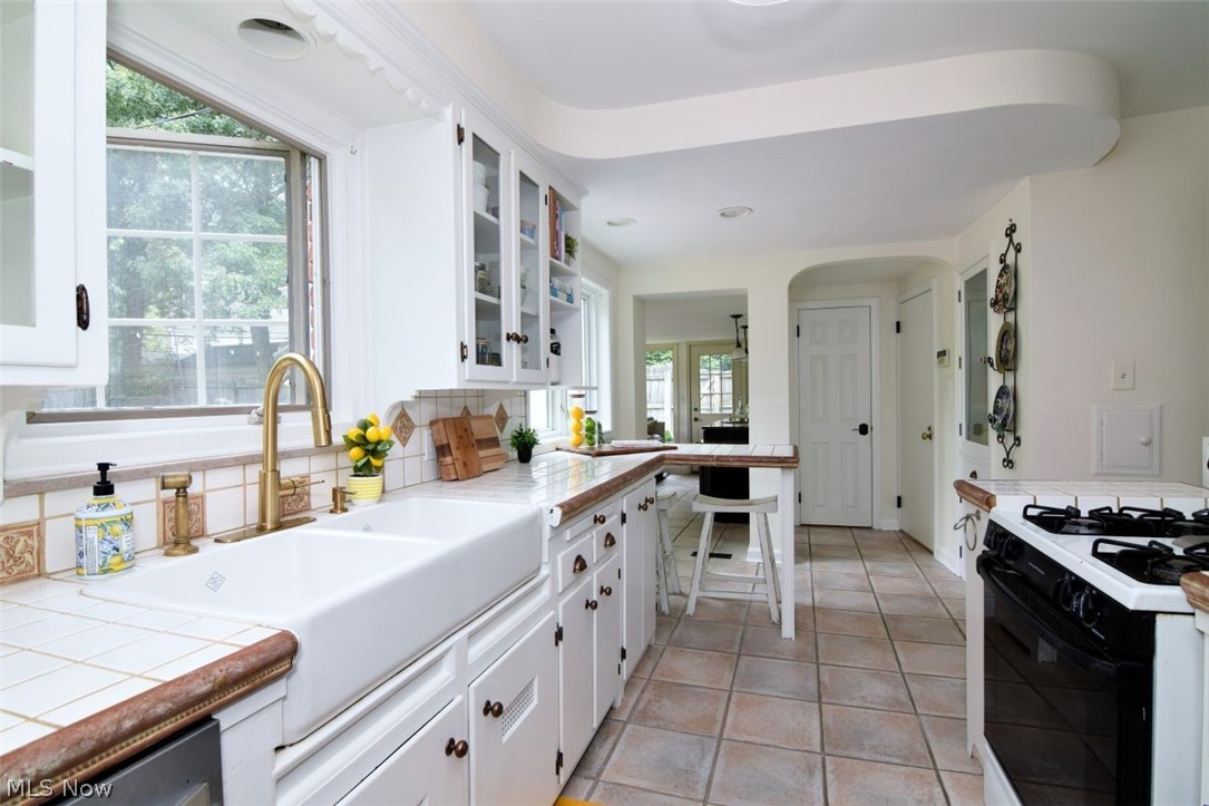 21239 Fairmount Boulevard Shaker Heights OH 44118