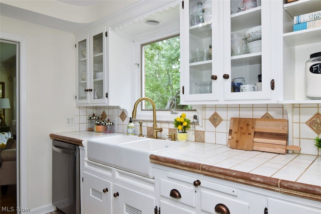 21239 Fairmount Boulevard Shaker Heights OH 44118