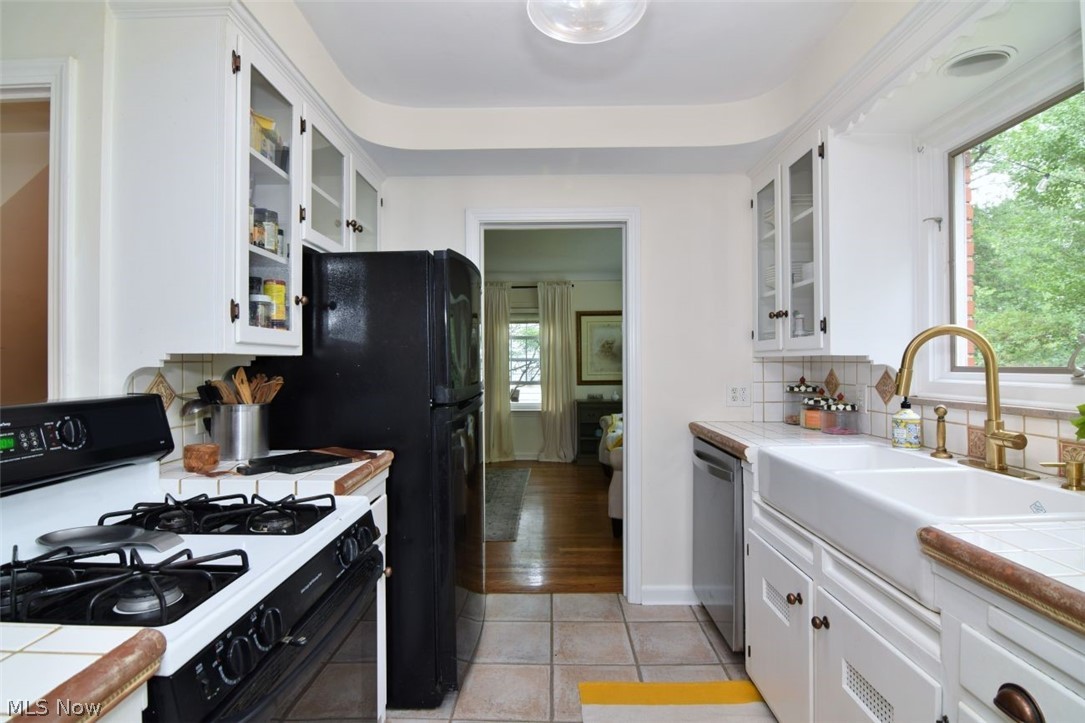 21239 Fairmount Boulevard Shaker Heights OH 44118