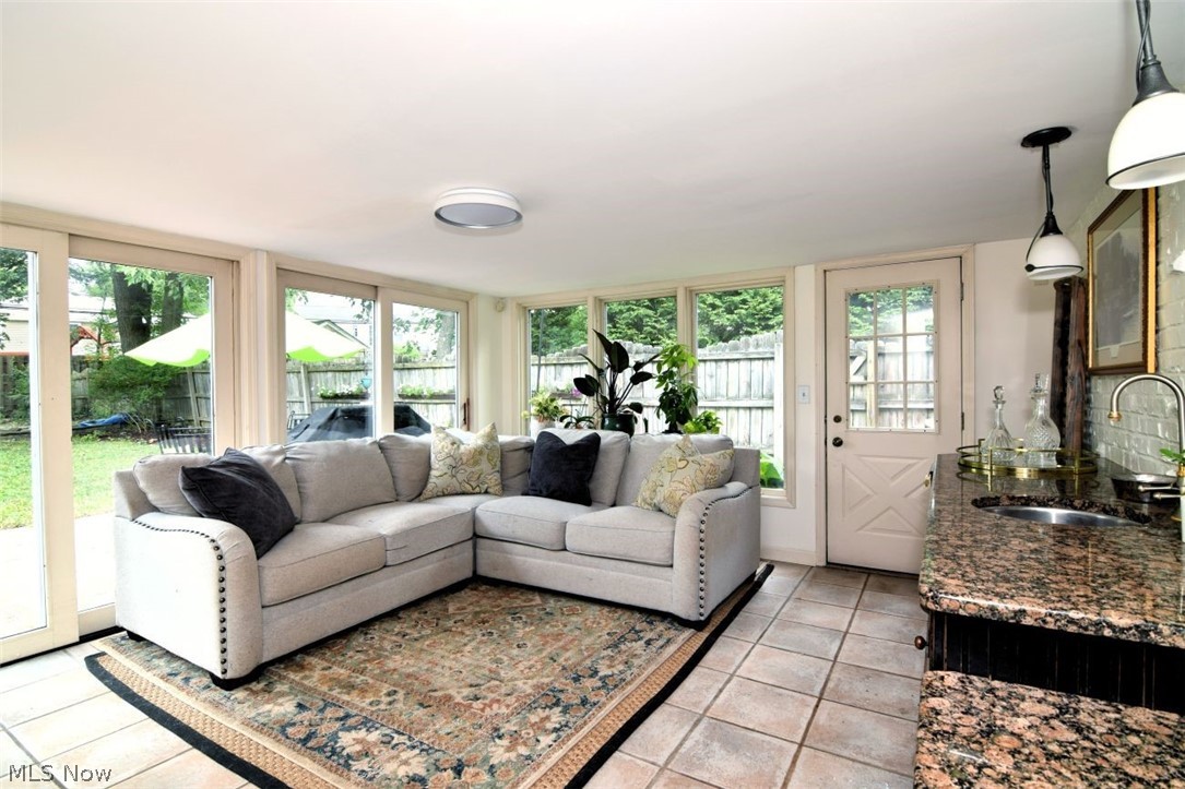 21239 Fairmount Boulevard Shaker Heights OH 44118