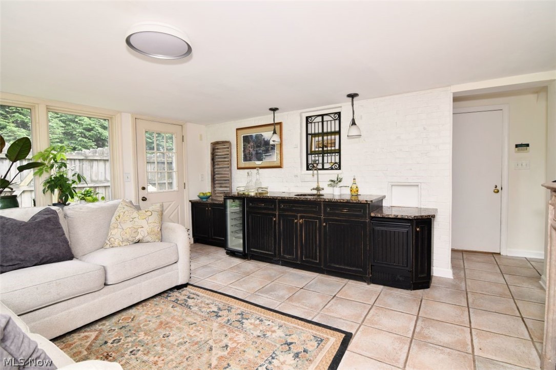 21239 Fairmount Boulevard Shaker Heights OH 44118