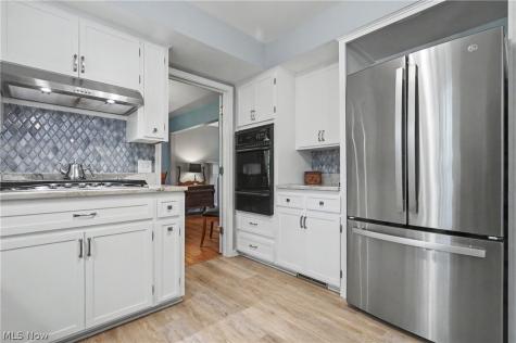 2920 Carters Grove Road Cuyahoga Falls OH 44223