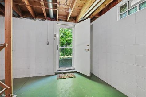 2920 Carters Grove Road Cuyahoga Falls OH 44223