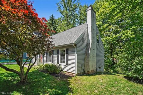 2920 Carters Grove Road Cuyahoga Falls OH 44223