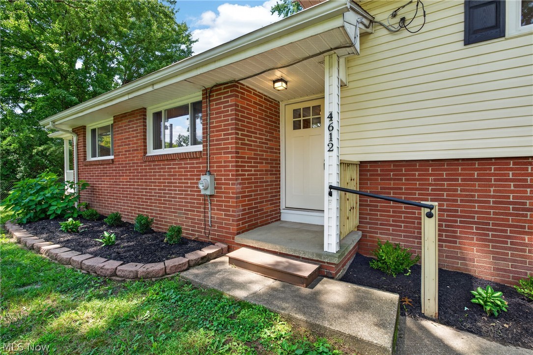 4612 Provens Drive Akron OH 44319