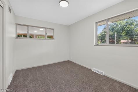 4612 Provens Drive Akron OH 44319