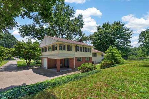 4612 Provens Drive Akron OH 44319