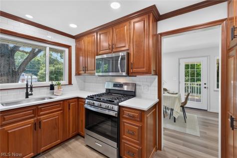 4612 Provens Drive Akron OH 44319