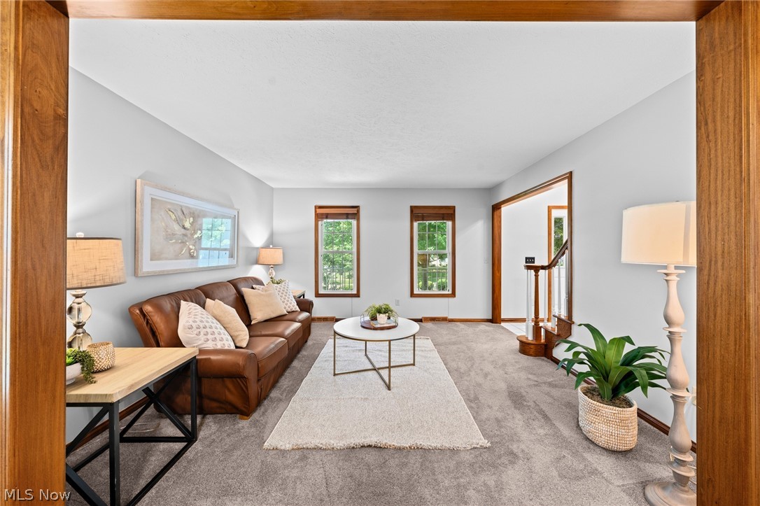 279 Ash Grove Circle Aurora OH 44202