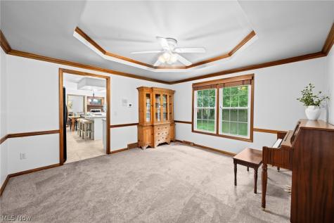 279 Ash Grove Circle Aurora OH 44202