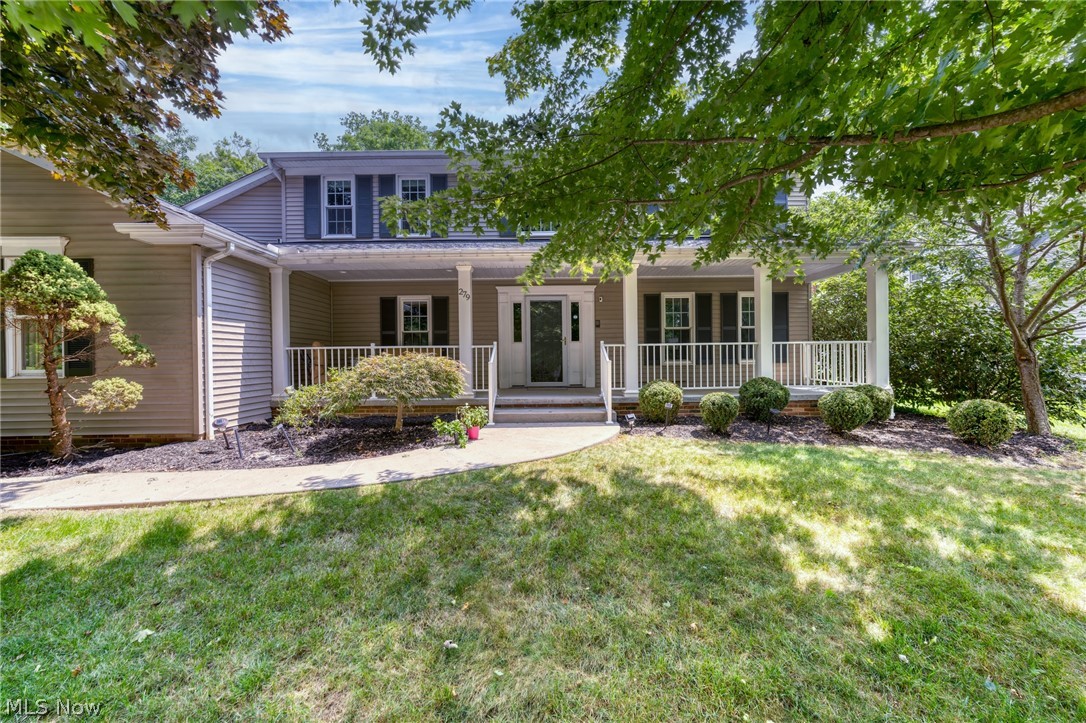 279 Ash Grove Circle Aurora OH 44202