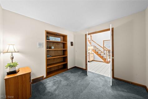 279 Ash Grove Circle Aurora OH 44202