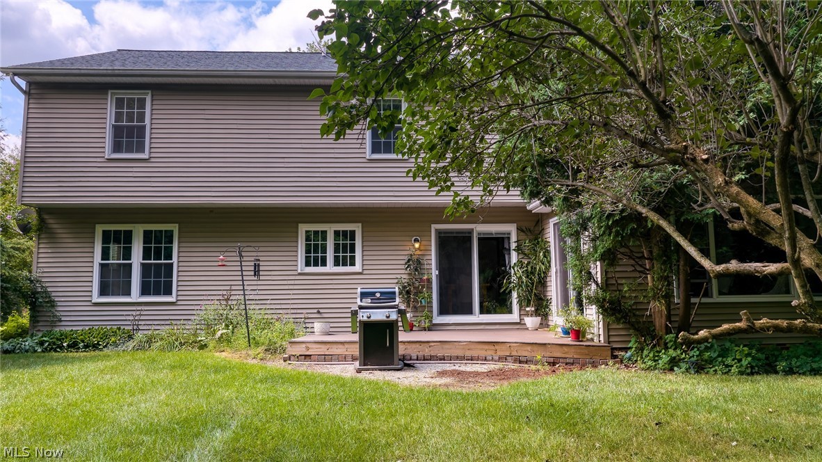 279 Ash Grove Circle Aurora OH 44202
