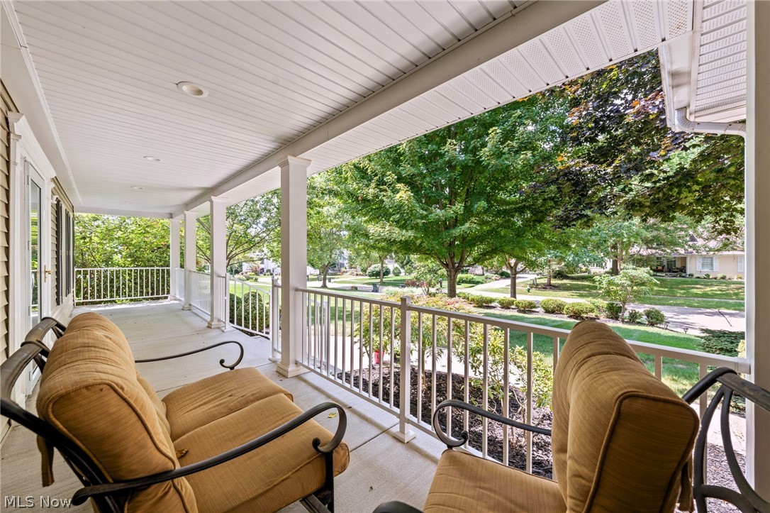 279 Ash Grove Circle Aurora OH 44202