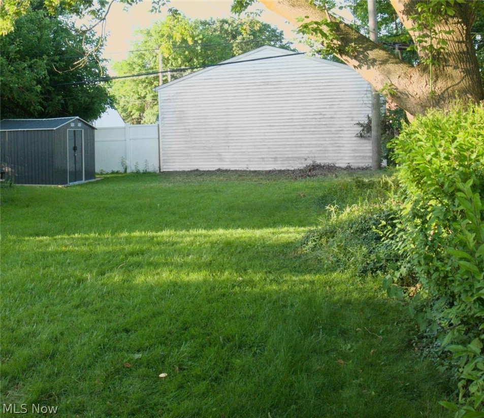 15731 Mina Avenue Cleveland OH 44135