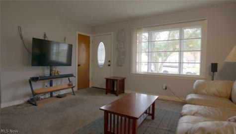 15731 Mina Avenue Cleveland OH 44135