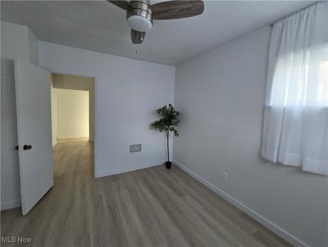 26 Bouquet Avenue Youngstown OH 44509