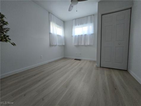 26 Bouquet Avenue Youngstown OH 44509