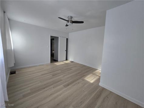 26 Bouquet Avenue Youngstown OH 44509
