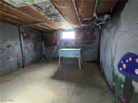 26 Bouquet Avenue Youngstown OH 44509