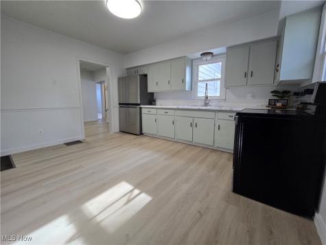 26 Bouquet Avenue Youngstown OH 44509